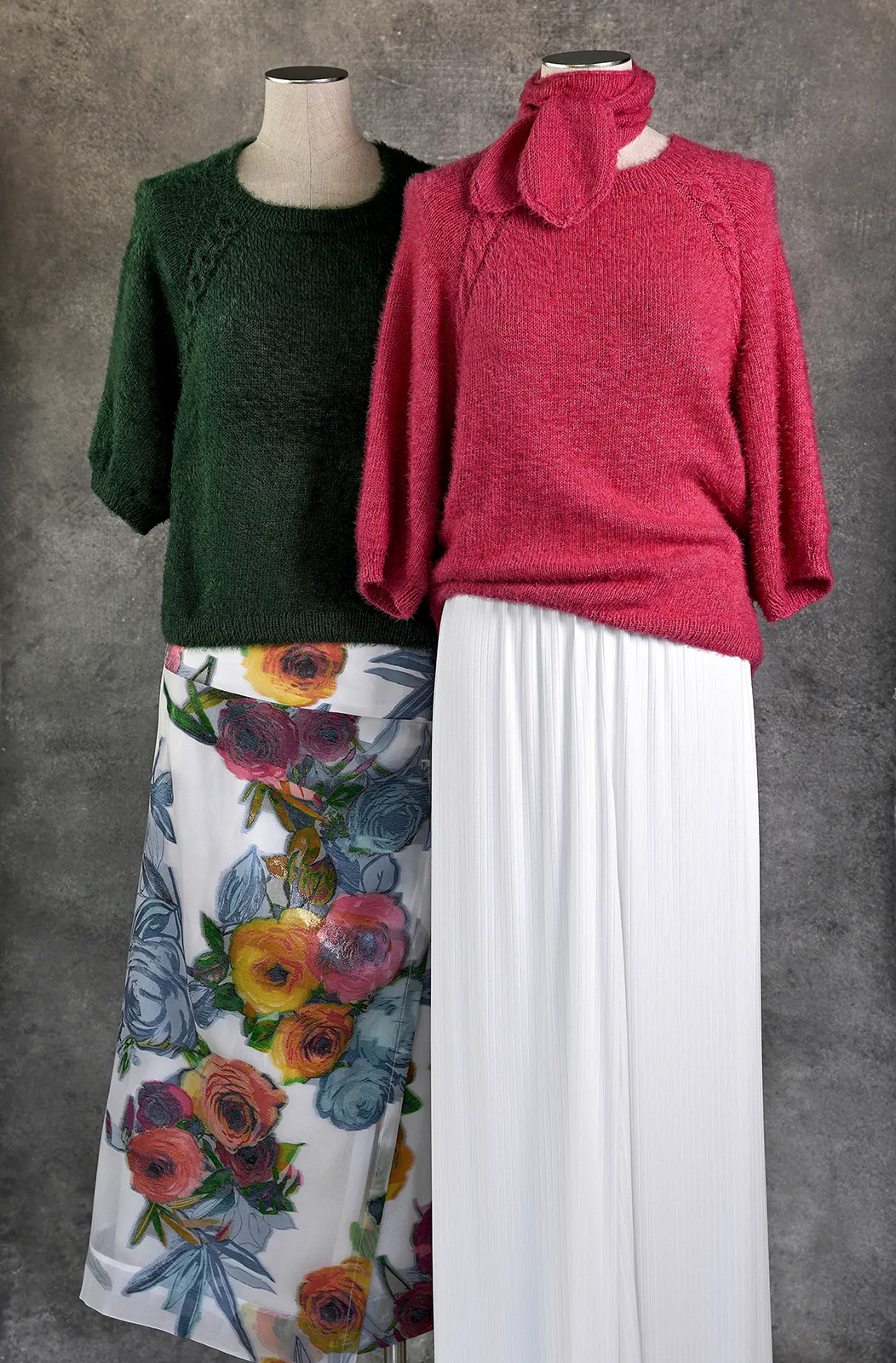 Handstrick-Raglan-Pullover, BW-Mischung/Wickelrock zum Binden, Lancé Découpé, Reine Seide; Handstrick-Raglan-Pullover, BW-Mischung/Weite Hose, Reiner Seidencrêpe