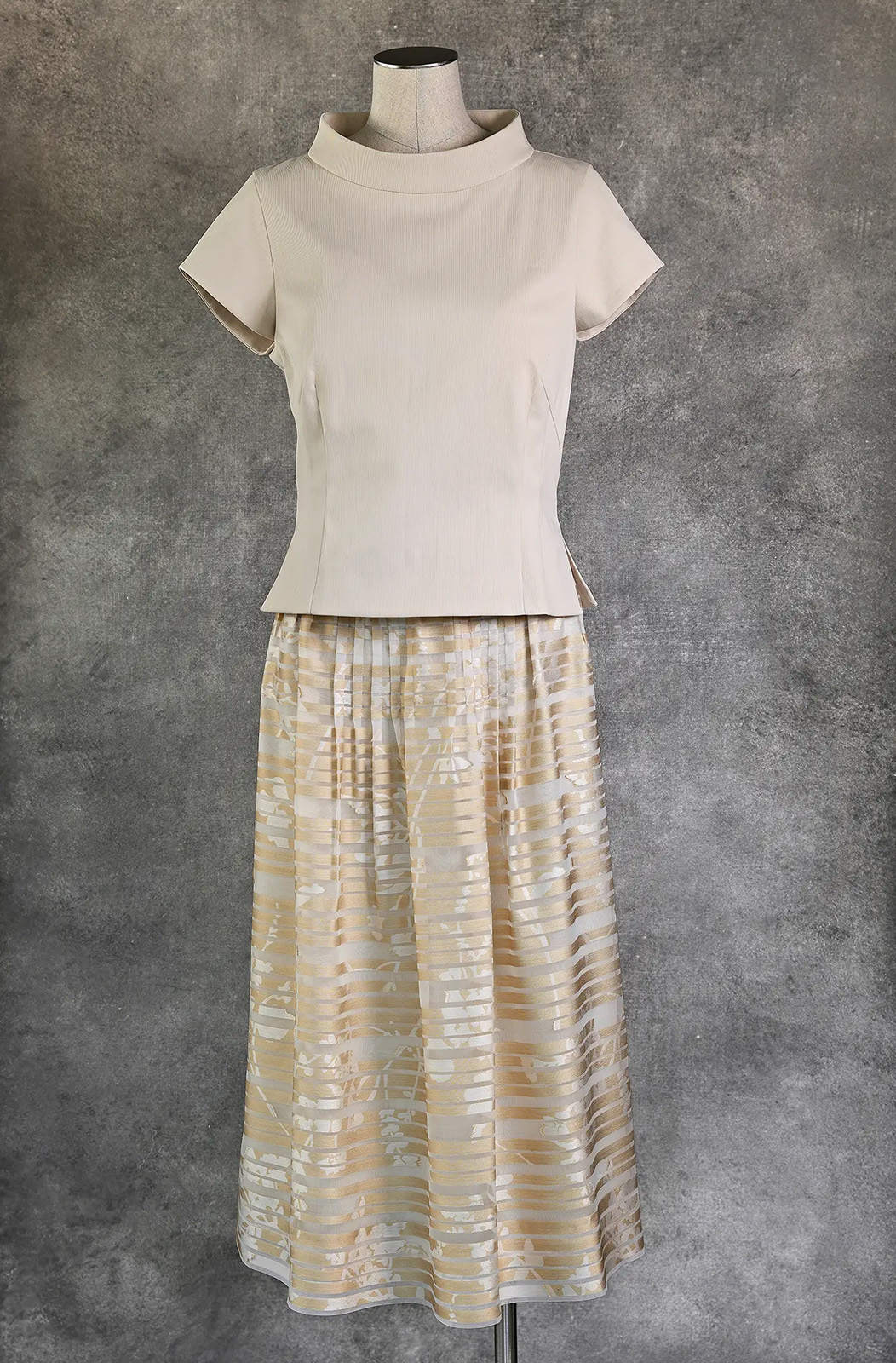 Stehkragen-Top, BW-Stretch, Softpopeline/Biesenrock, Lancé Découpé, Reine Seide